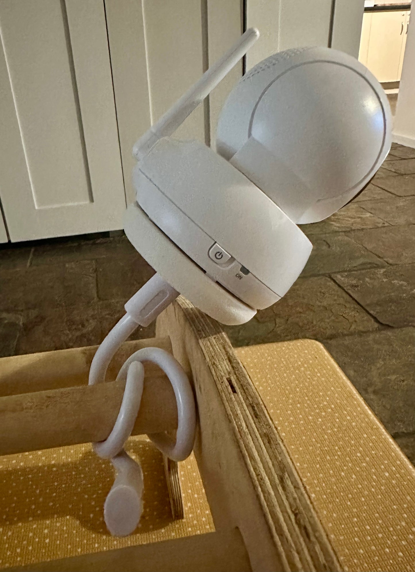 VTech BM5550AU Baby Monitor Adapter | Convert to 1/4” Tripod Thread | No-Drill 3D Printed Mount – Made in Australia