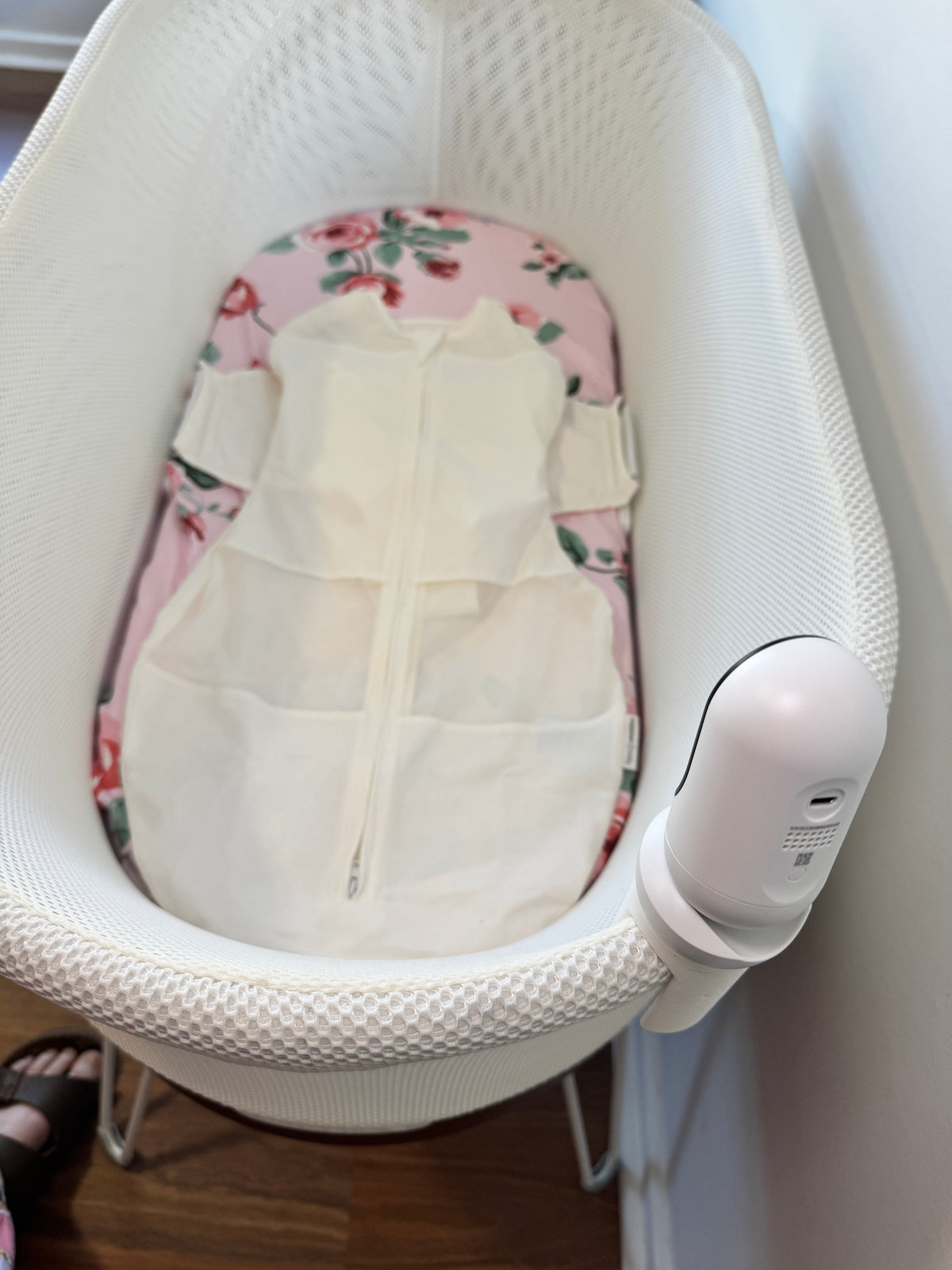 Additional view of Owlet Cam 2 Snoo Bassinet & Cot Mount