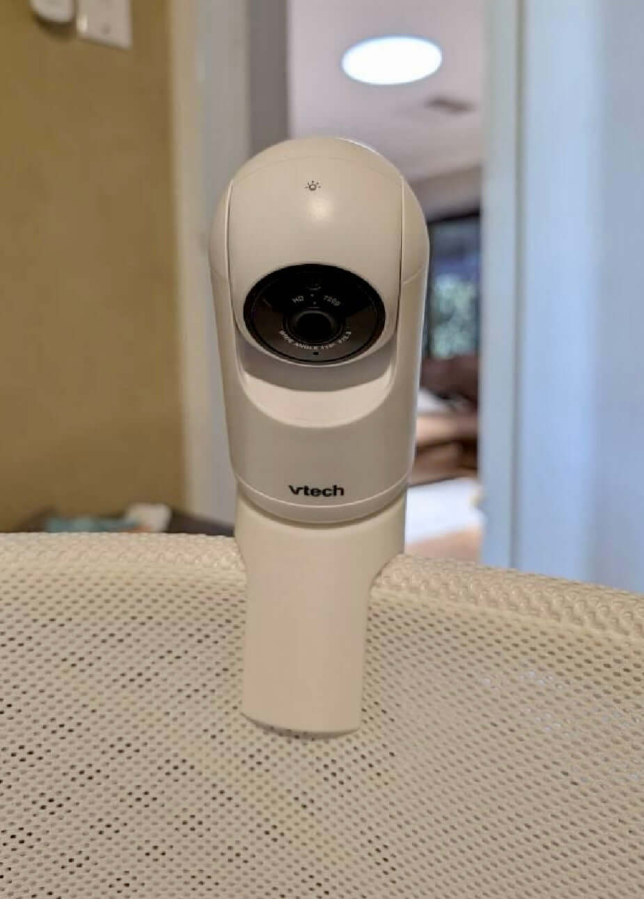 Vtech Baby Monitor Snoo & Cot Mount | BM5850HD attached to a cot for overhead viewing.