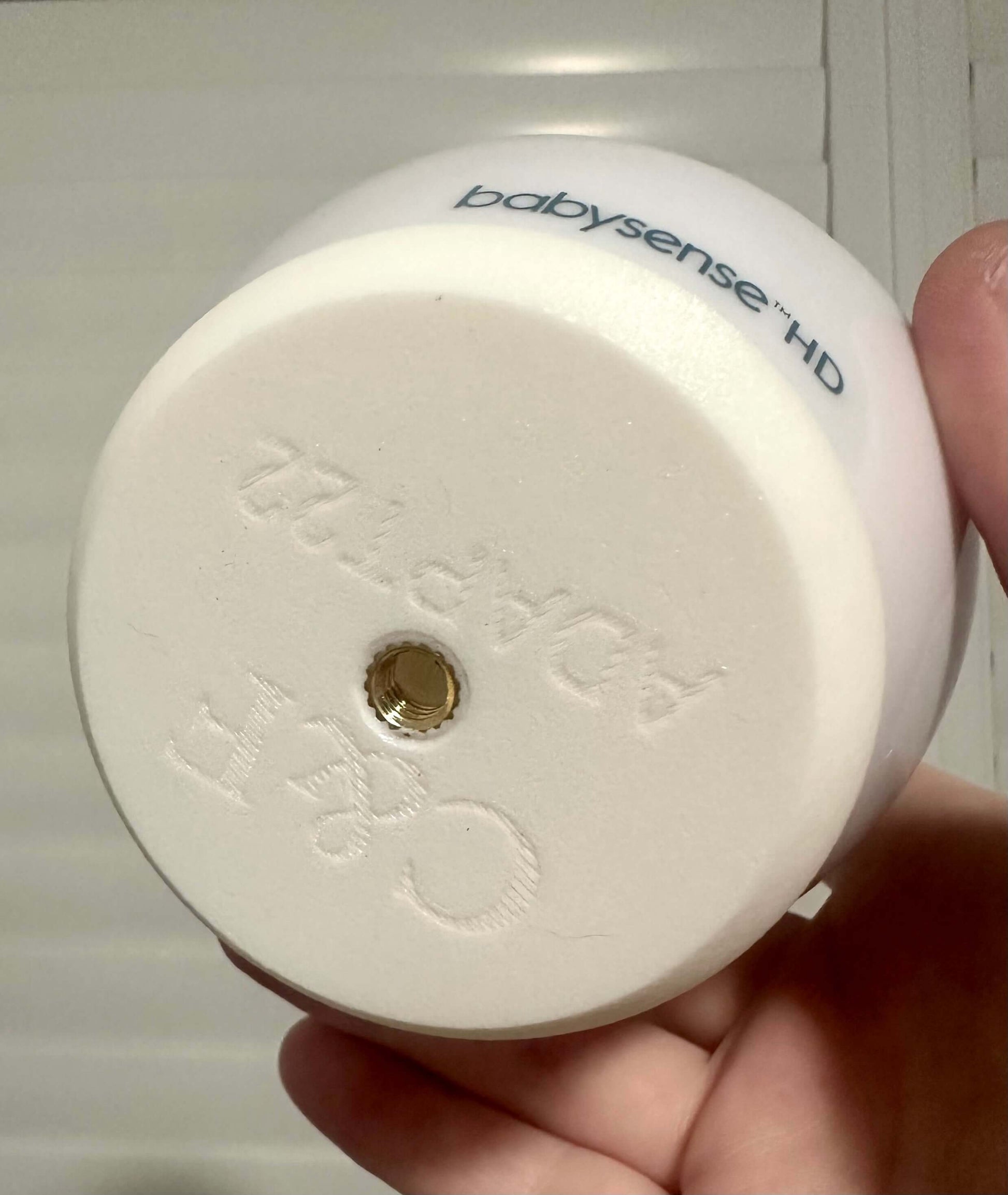 Babysense Baby Monitor Mount Adapter | HDS2 | 1/4" Thread showing the base with screw mount for compatibility with mounts.