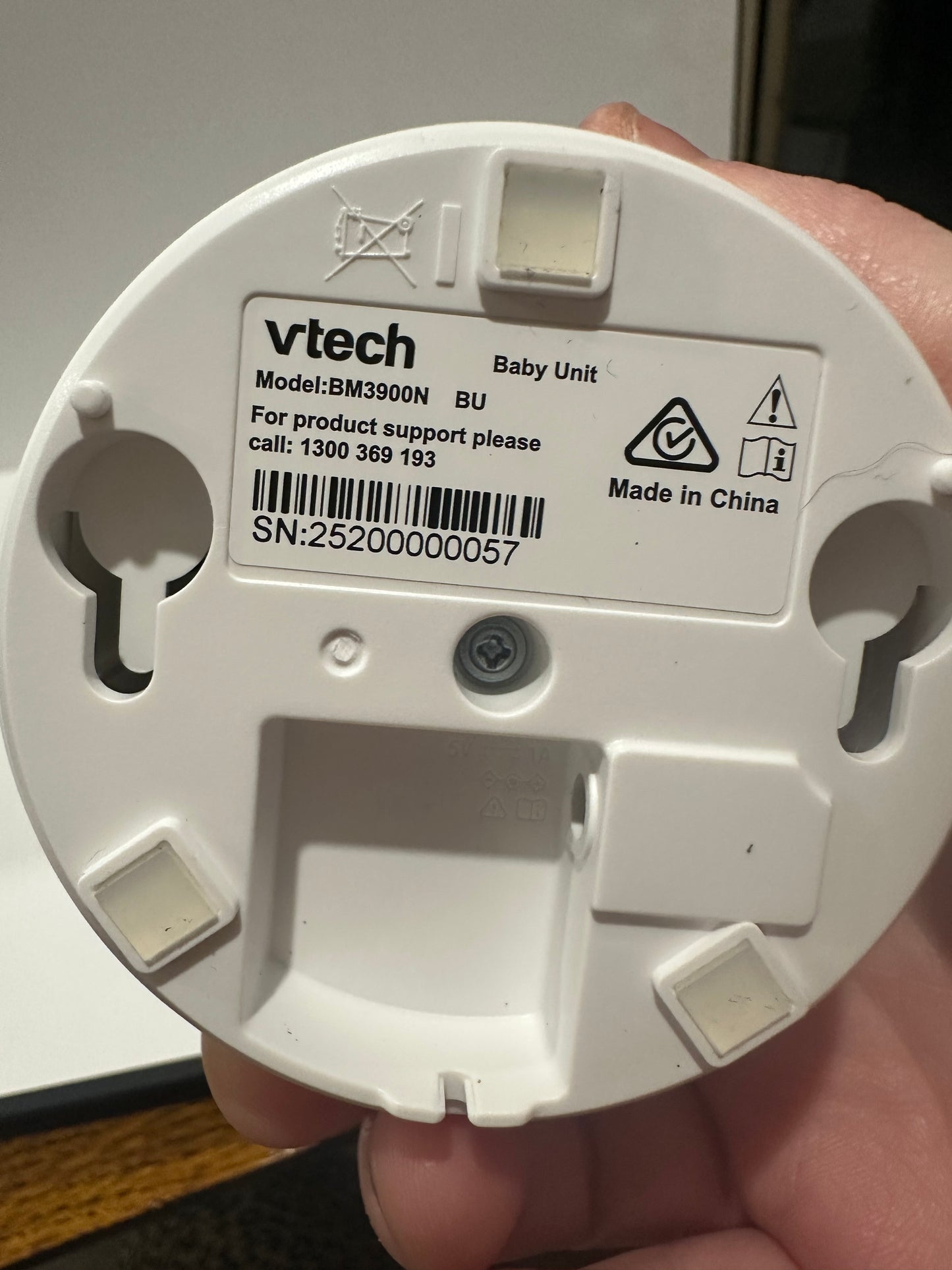 VTech Baby Monitor Shelf Mount | Angled | BM3900N & More - Image of the back of the VTech BM3900N baby monitor unit.