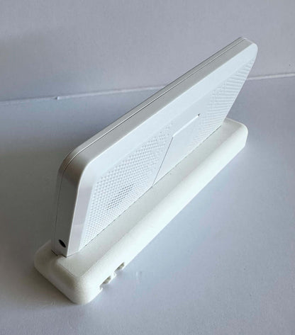 TweetyCam Baby Monitor Screen Dock | Cord Holder | Model 2.0 showing a stable design with an integrated cord holder.
