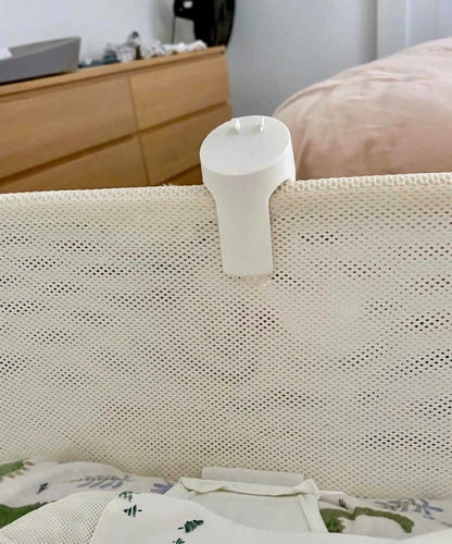 VTech Baby Monitor Snoo & Cot Mount | BM4700N + More attached to a bassinet, providing a stable view without drilling.