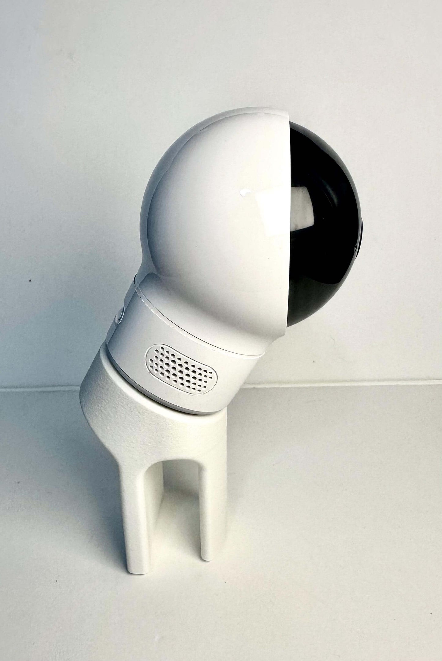 Eufy Baby Monitor Snoo & Cot Mount | E210 - custom-designed baby monitor mount for secure overhead viewing.