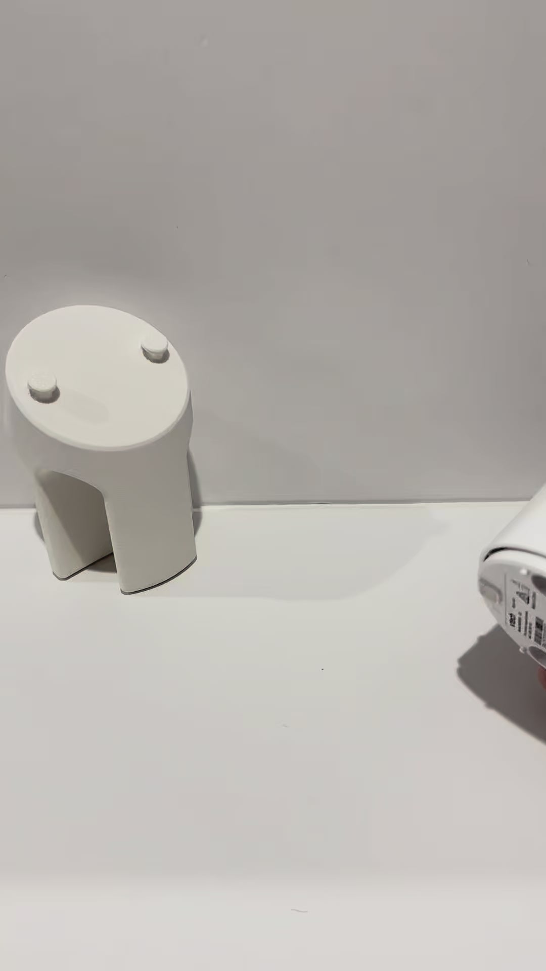 Vtech Baby Monitor Snoo & Cot Mount | BM3900N + More - White shelf mount accessories for baby monitors.