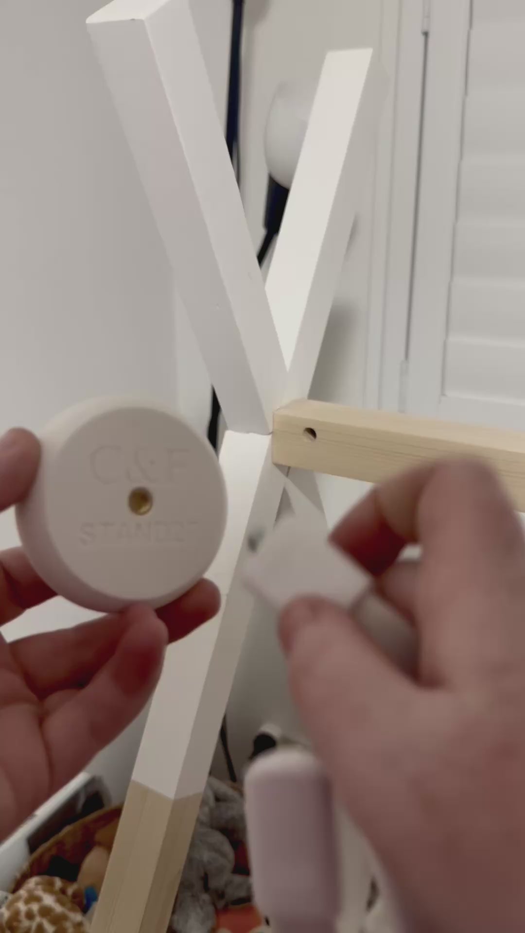 VTech Baby Monitor Mount Adapter | BM3900N & More | 1/4" Thread installation with mounting base.