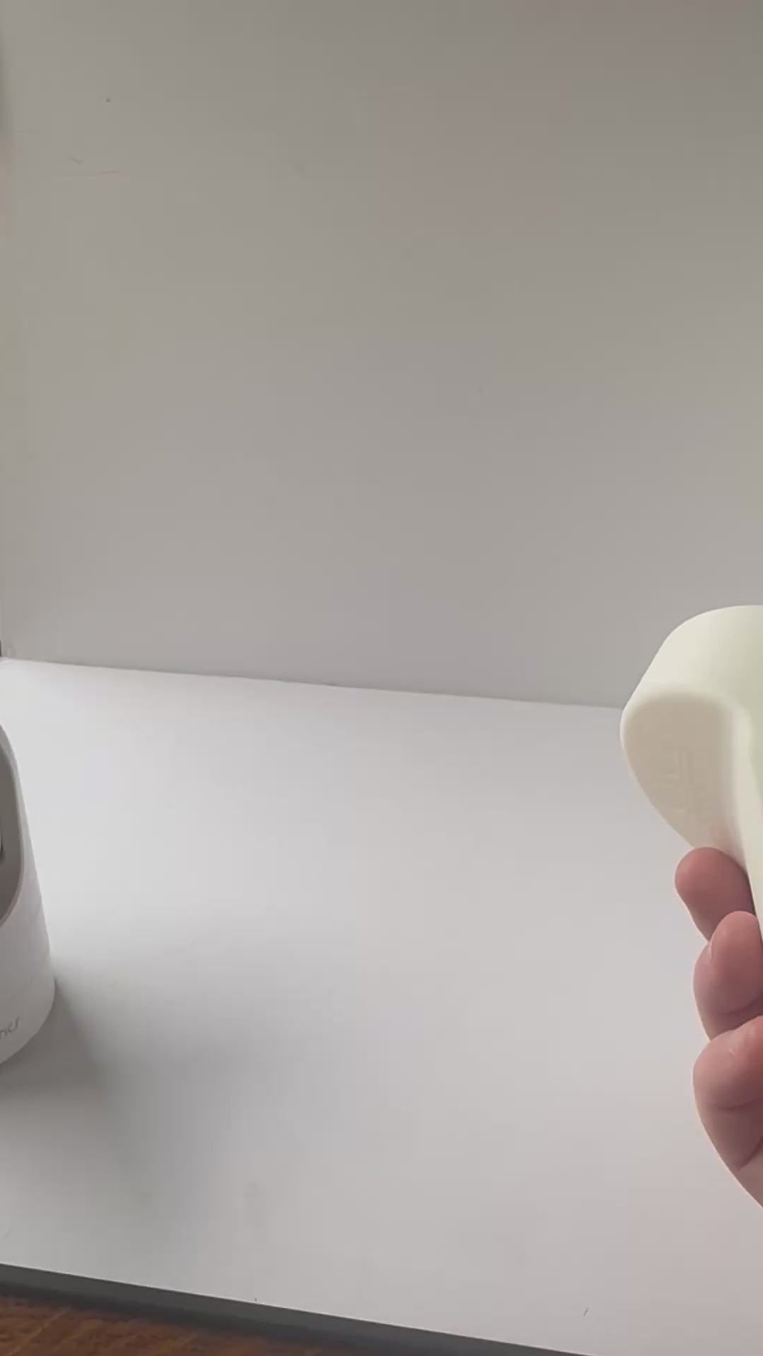 Infant Optics Baby Monitor Snoo & Cot Mount | DXR-8 + DXR-8 Pro displayed in use, showcasing the no-drill design.